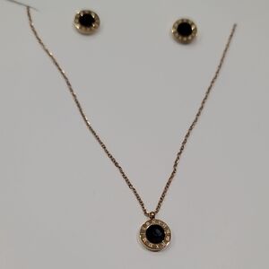 Chic Gold and Black Necklace Set